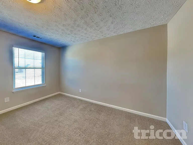 1485 Rose Pointe Dr — Photo 12