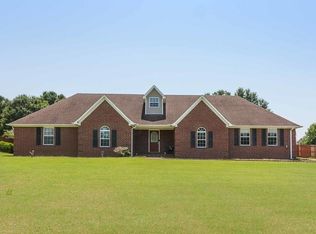 215 Walker Pkwy, Atoka, TN 38004