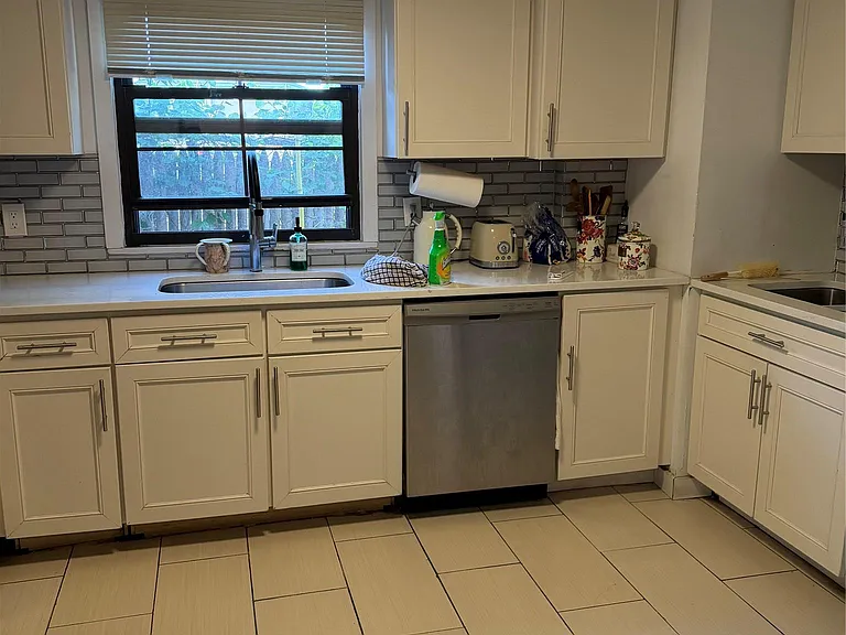 9 Fairview Ave — Photo 4