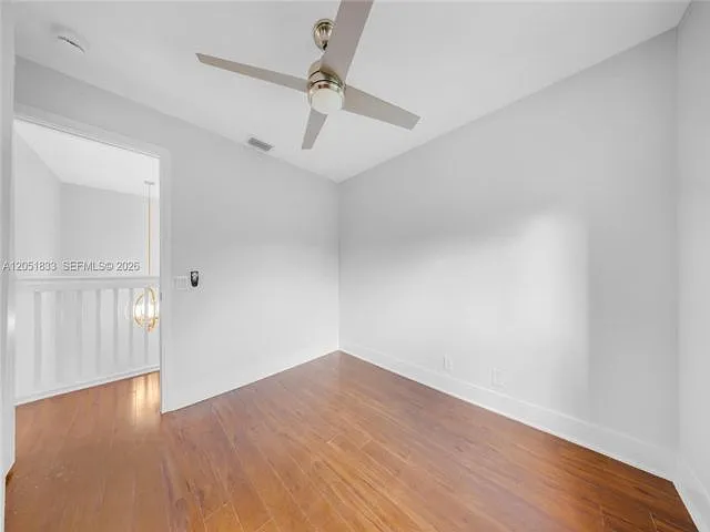 1538 Tamarind Ct — Photo 18