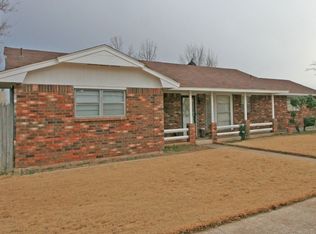 1001 Ranchoak Ct, Yukon, OK 73099