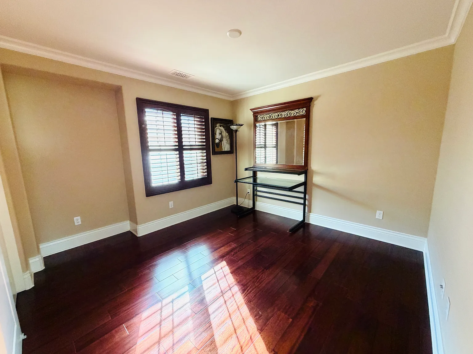 4 bed, 3.5 bath, 2040 sqft, $1,500 — Photo 3