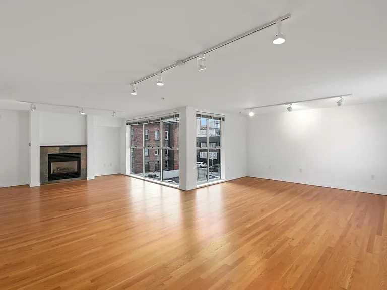 460 Natoma St #12 — Photo 15