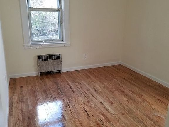 3rd image of 7542 113th St #1