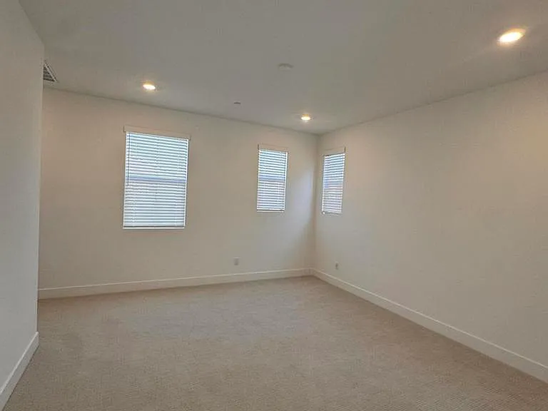 712 Guy Turner Dr — Photo 14