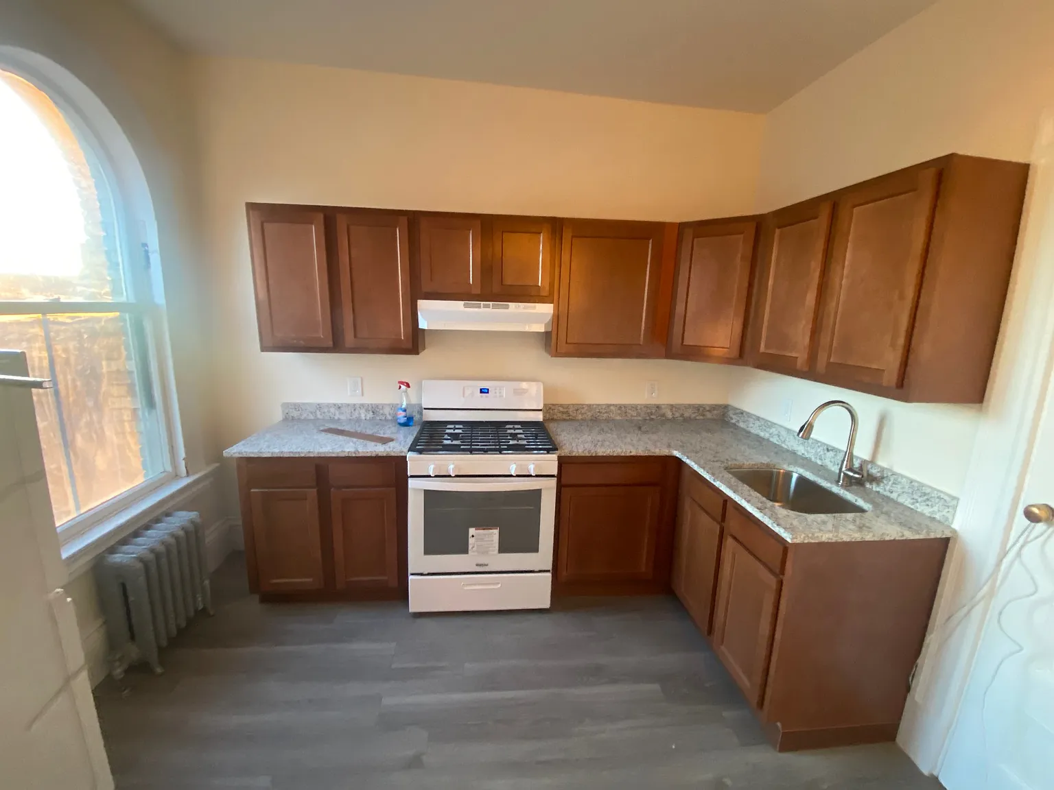 1 bed, $2,500 — Photo 3