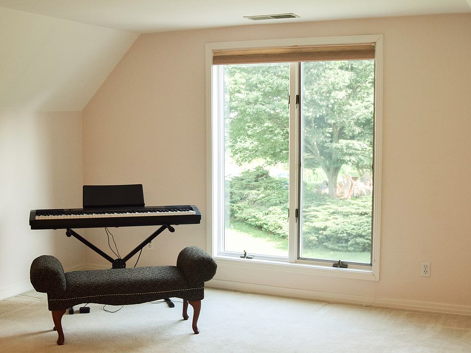 2nd image of 15300 Merrifields Ct