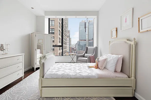 Sold by Compass | media 1