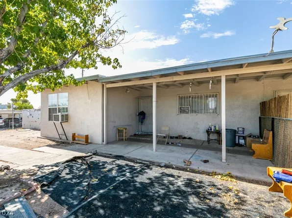 2124 Glider St, North Las Vegas, NV 89030