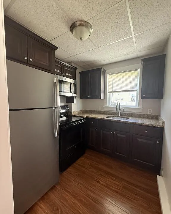 79-87 Campbell St