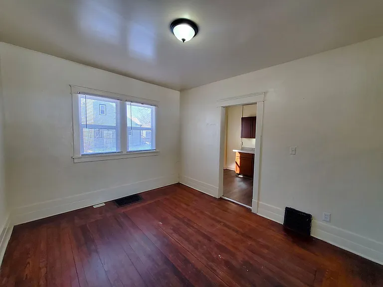 418 Sunnyside Ave — Photo 4