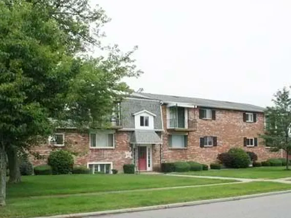 1 Harvey Dr #7, Lancaster, NY 14086