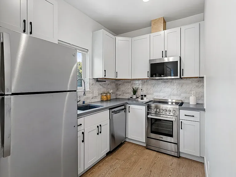 348 San Pablo Ave #B — Photo 6
