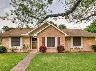 8603 Maplecrest Dr, Houston, TX 77099