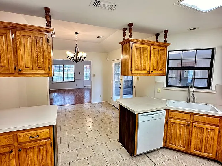 3546 Cedar Ridge Ln — Photo 18