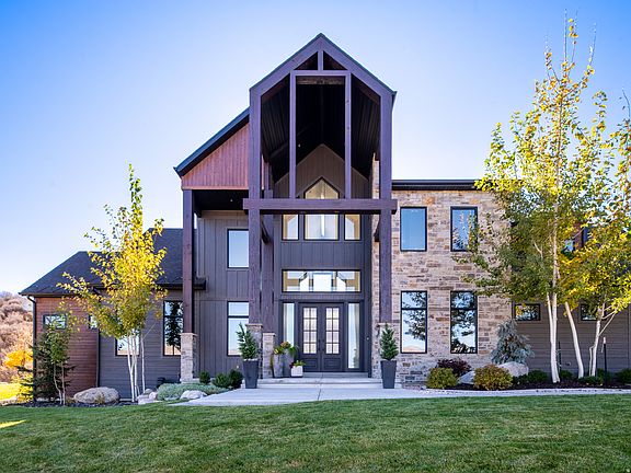 2nd image of 6861 E Summit Peak Cir