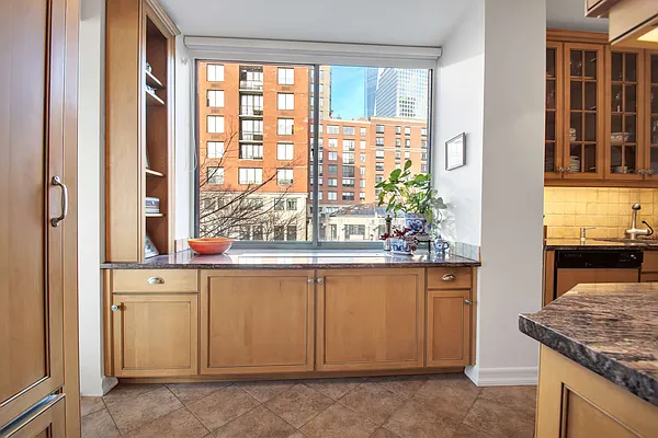 Sold by Compass | media 21