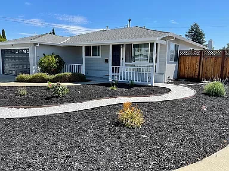 1st image of 2492 Grandby Dr
