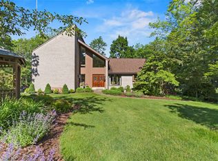 3934 Summers Dr, Allison Park, PA