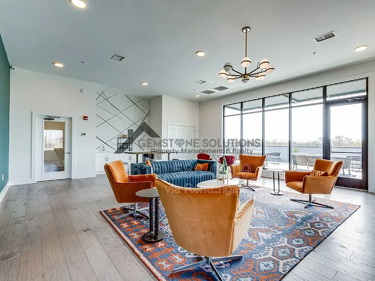 1041 E Trinity Ln #218 — Photo 26