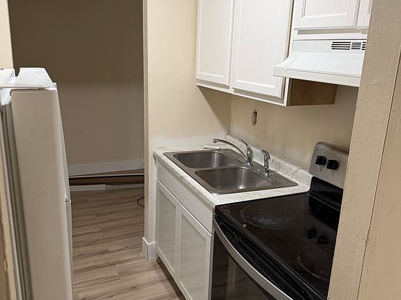 4th image of 701 Pyramid Hill Blvd #A3
