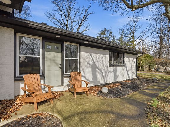 3rd image of 4402 Brown Rd