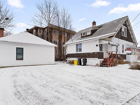 2nd image of 92 Floral Ave