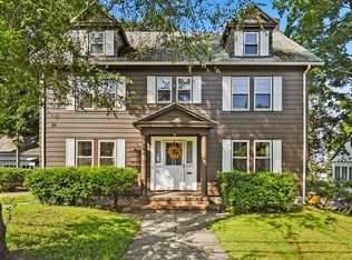 65 Fairmount St, Lowell, MA 01852