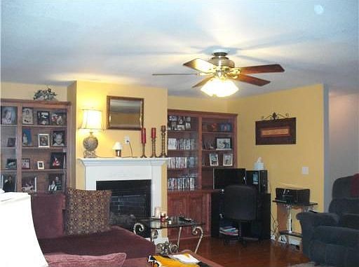 2nd image of 2509 S Washington St