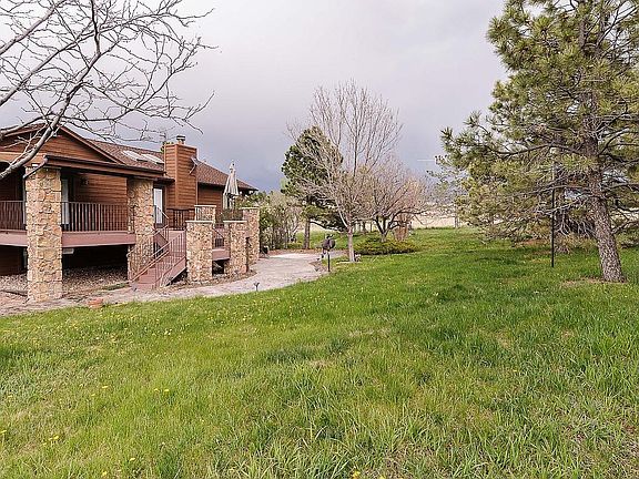 5th image of 40545 Madrid Dr