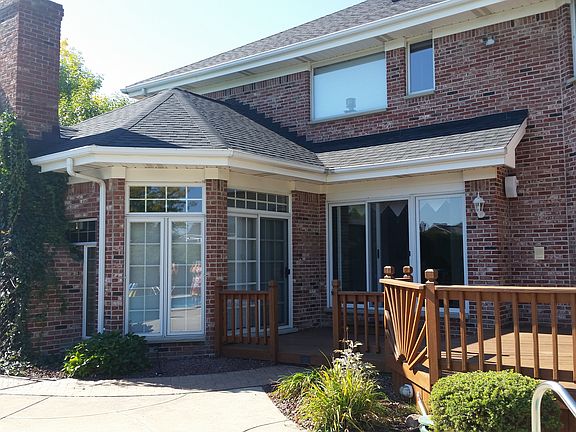 3rd image of 5565 Woodbine Ct