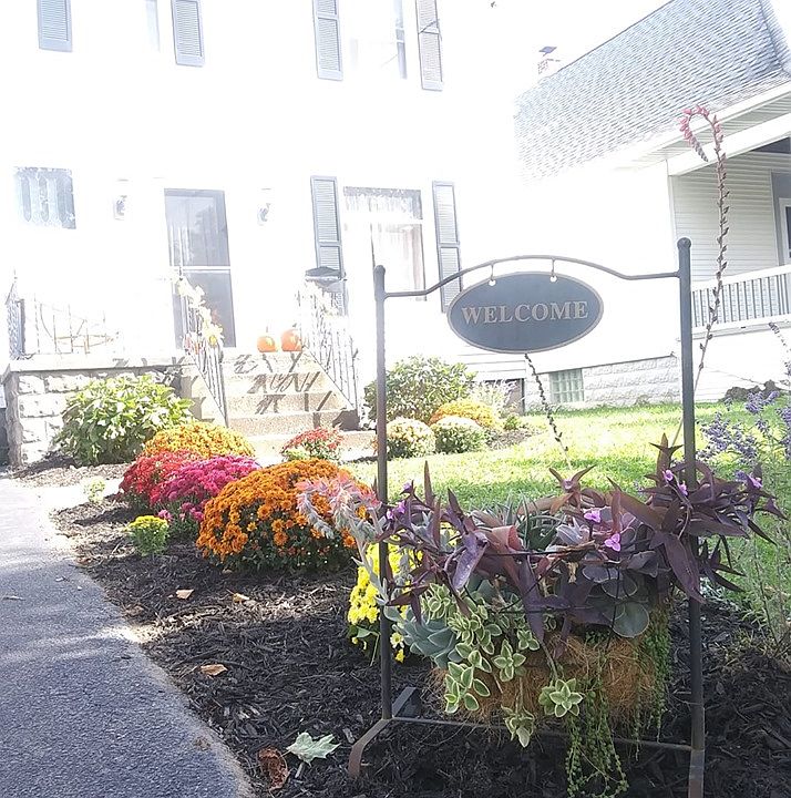1st image of 77 Holland Ave