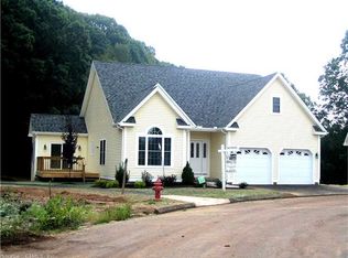 23 Tuscany Hills Dr, Middletown, CT 06457