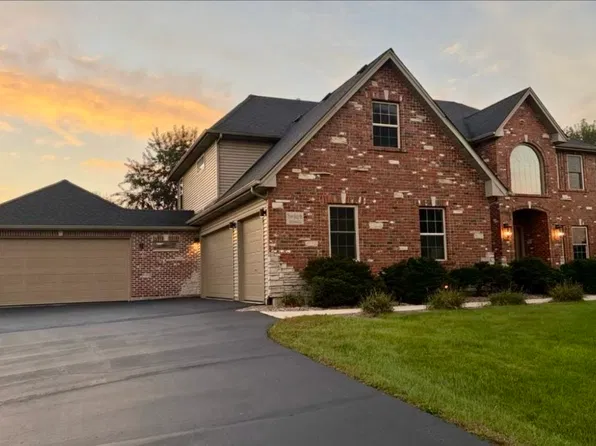 366 Tallgrass Ln, Yorkville, IL 60560