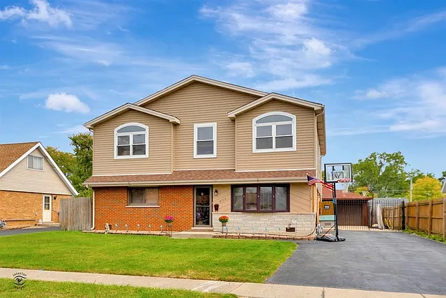 8719 Cranbrook Ln photo 1
