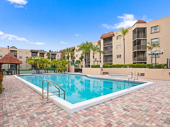 4th image of 10401 W Broward Boulevard #209