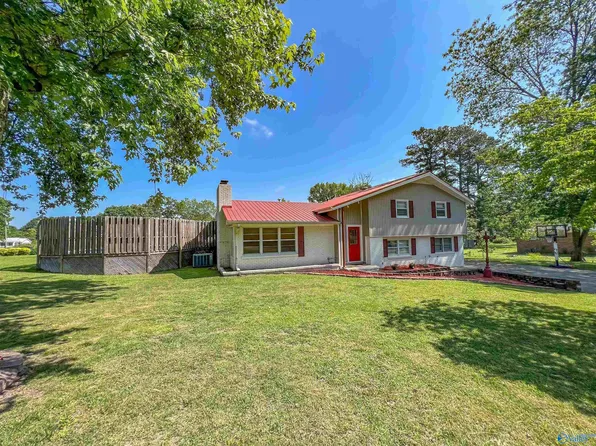 604 Franklin Ave, Boaz, AL 35957