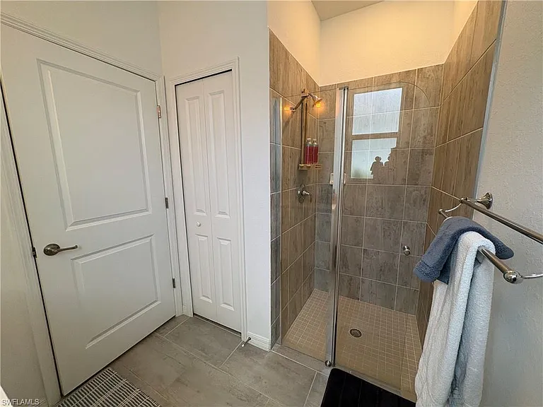 2458 Orchard St — Photo 39