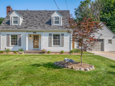 1028 Clover St, Kalamazoo, MI, 49008