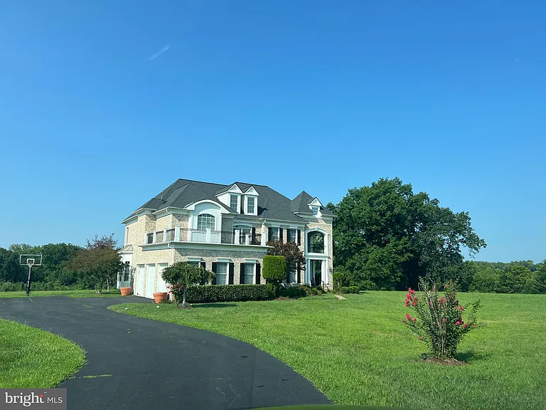 19876 Somercote Ln — Photo 1
