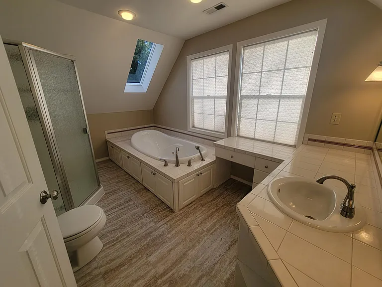 23713 NW Hillhurst Rd — Photo 8