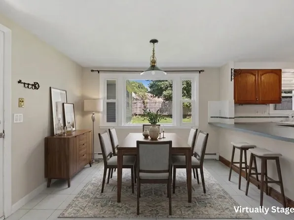 21 Janet Cir #B, Shrewsbury, MA 01545