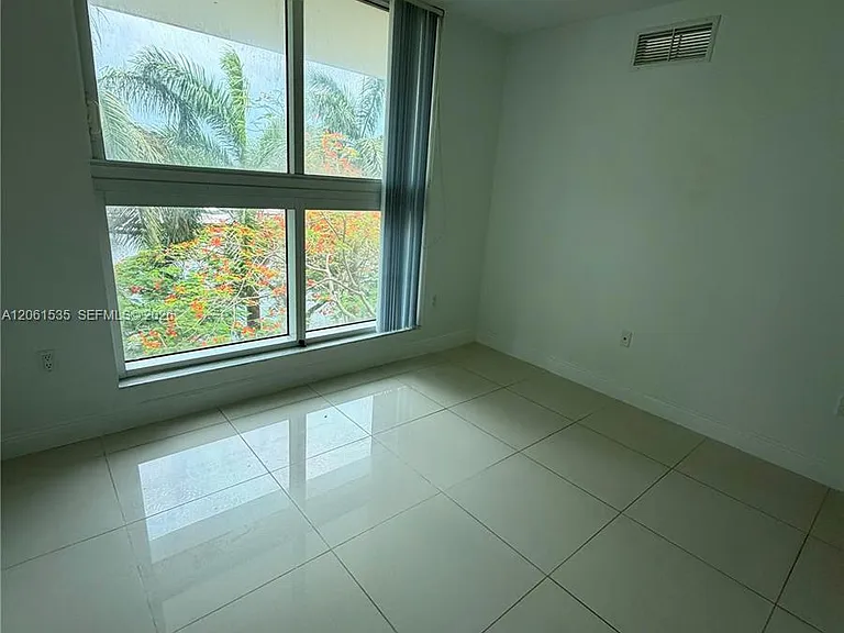 1861 NW South River Dr #212 — Photo 12