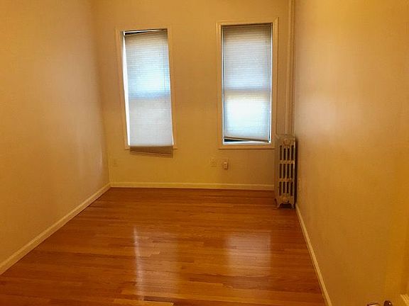 5th image of 4545 41st St APT 2R