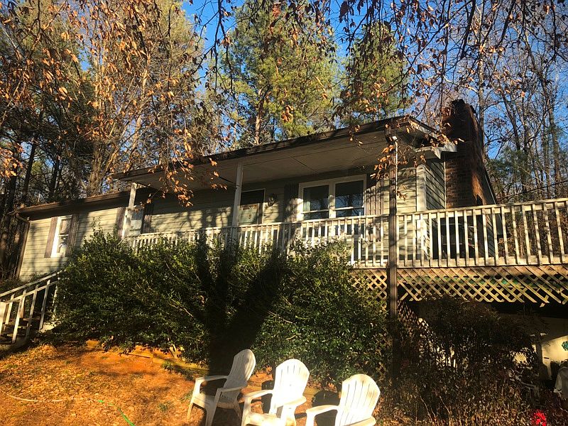 1st image of 814 Veterans Dr