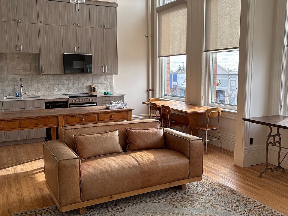 Spacious and well appointed loft apartment