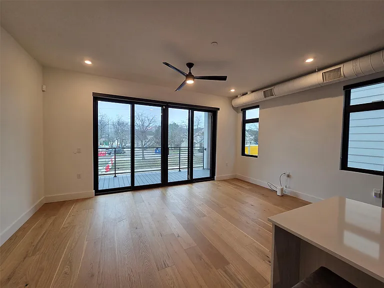 1640 Bagley St #13 — Photo 9