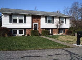 118 Westgate Dr, Wheeling, WV