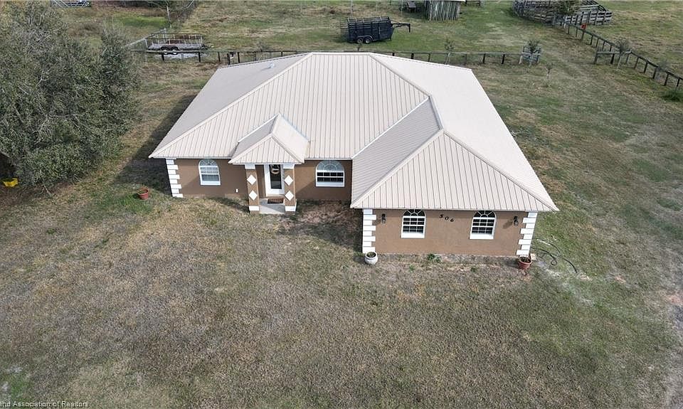 1st image of 506 Ballard Rd