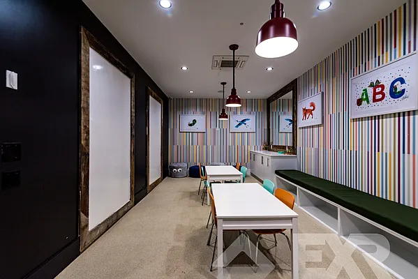 Rented by EXR | media 8